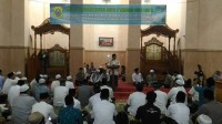 Rektor UIN STS Jambi memberi ceramah agama