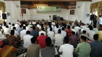 rombongan Pemrov Jambi bersama SKPD Tanjab Timur saat berbuka puasa bersama di rumdis Bupati