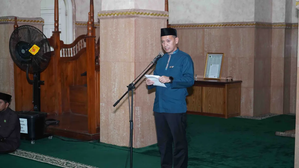 Wakil Bupati Tanjab Timur Hadiri Peringatan Nuzulul Qur’an di Masjid Agung Nur Ad Darojat