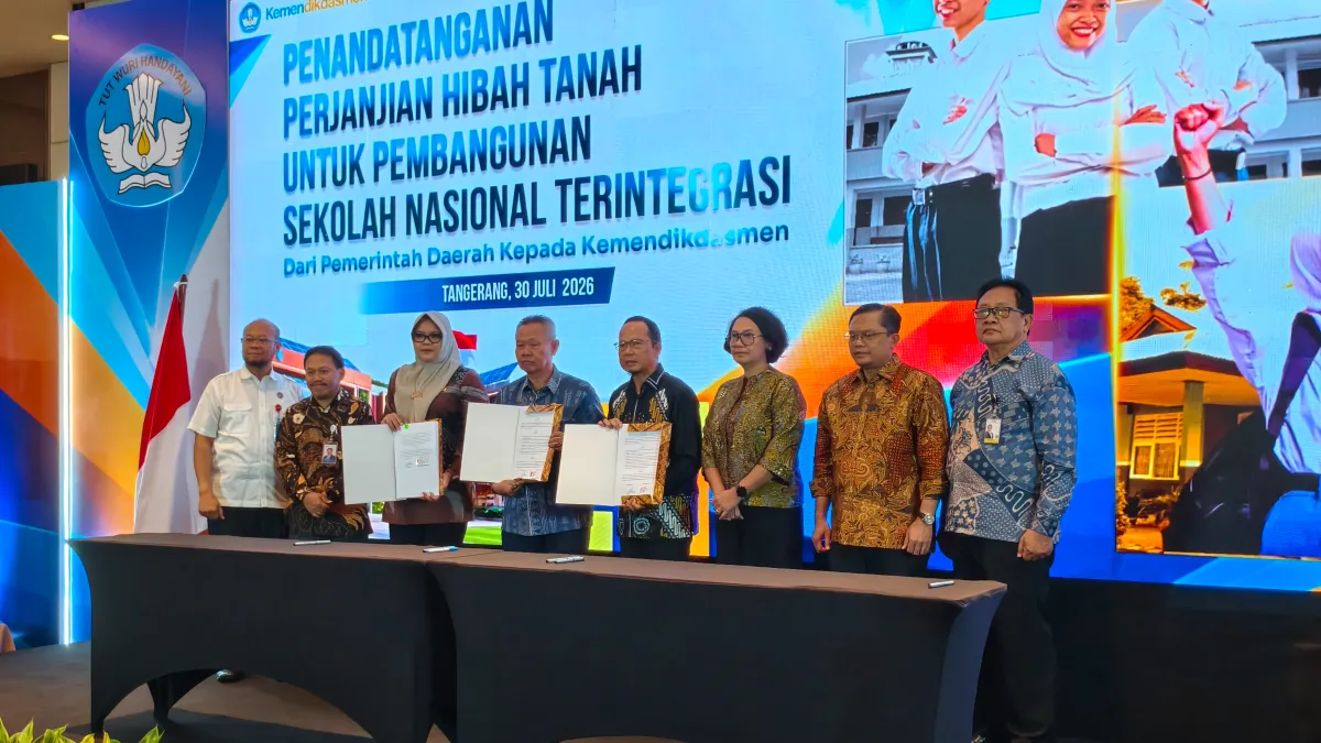 Bupati Dillah Tandatangani Hibah Lahan 21 Hektare, Sekolah Nasional Terintegrasi Siap Beroperasi di Tanjab Timur Tahun Ajaran 2026/2027
