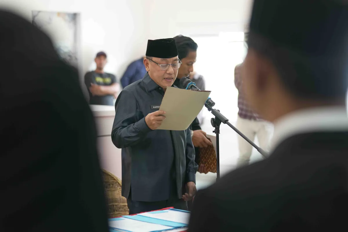 Sekda Tanjab Timur Lantik 76 Pejabat Fungsional dan 19 Kepala Sekolah