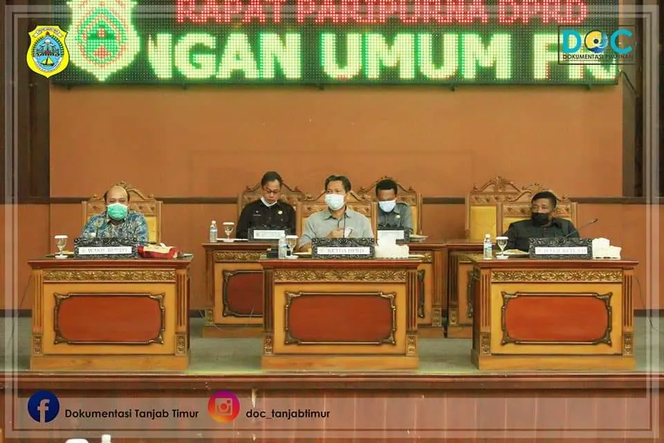 Wabup Hadiri Rapat Paripurna DPRD Tanjab Timur