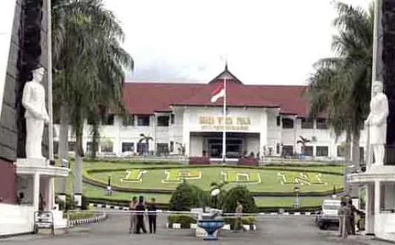 SELEKSI PENERIMAAN CALON PRAJA INSTITUT PEMERINTAHAN DALAM NEGRI ( IPDN )