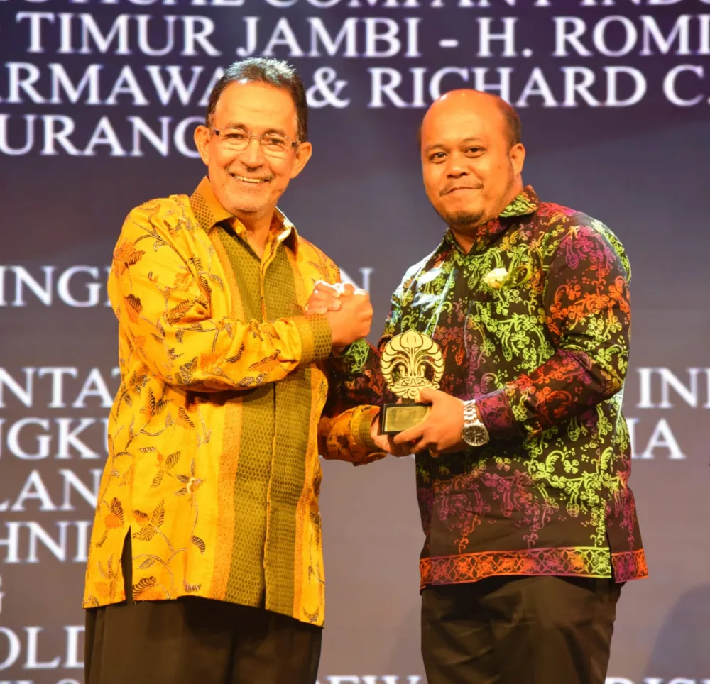 Pemkab Terima Penghargaan Dari UI