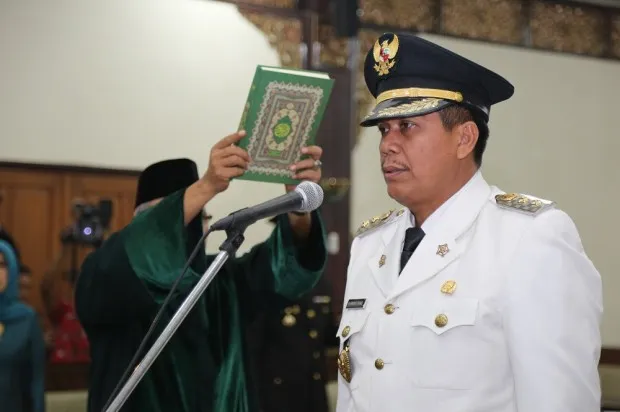 Ngojek Setelah Gagal Jadi Polisi, Akhirnya Jadi Bupati