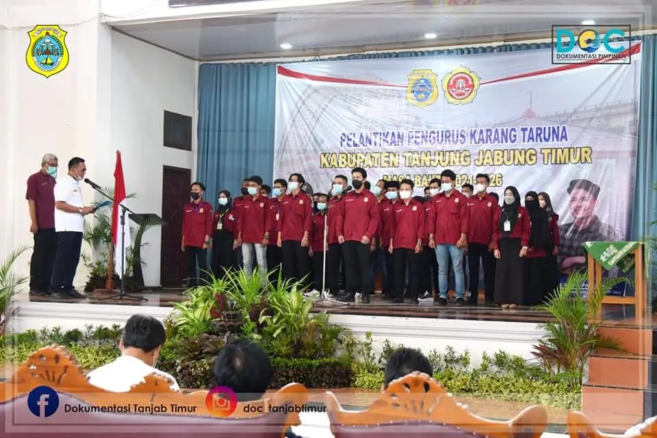Staf Ahli Lantik Ketua dan Pengrus Karang Taruna Tanjab Timur