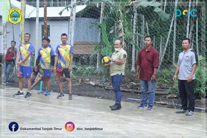 Wabup Buka Turnamen Volley Ball   