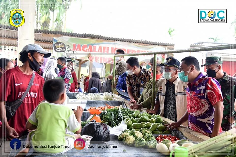 Sekda Sidak Pasar Muara Sabak