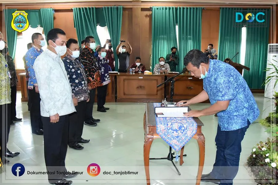 Bupati Kukuhkan Tim TPAKD dan TP2DD