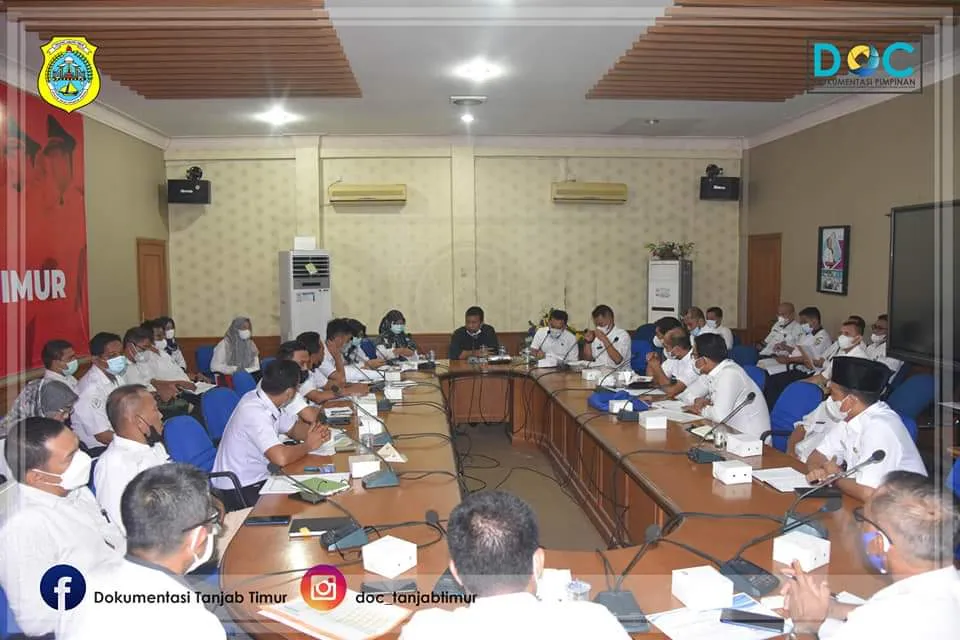 Bupati Pimpin Rapat Covid-19 dan Vaksinasi