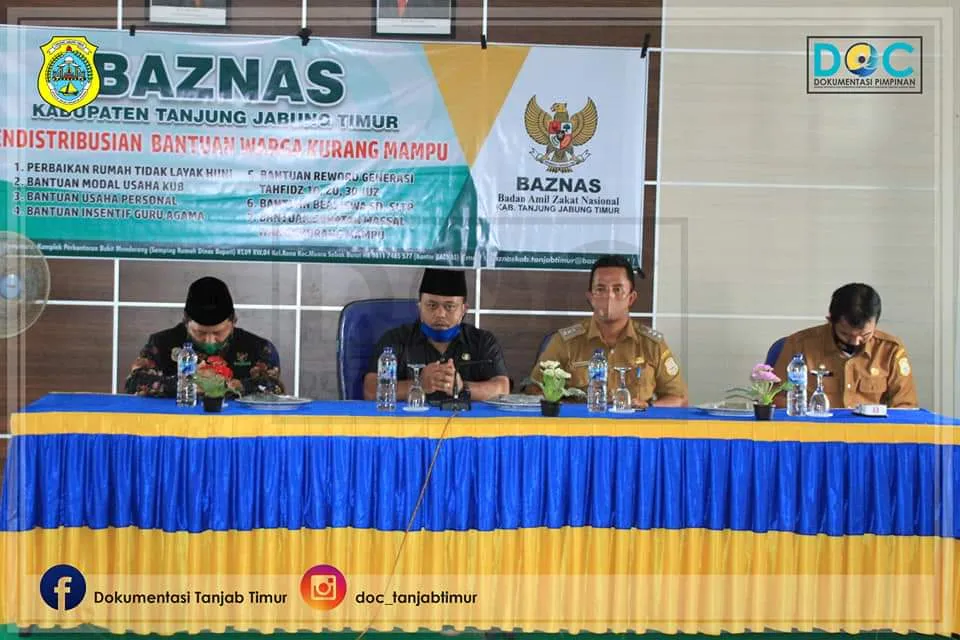 Wabup Dampingi Baznas Serahkan Bantuan