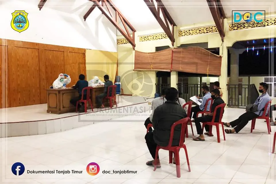 Guru Ponpes Gontor Ikuti Rapid Test   