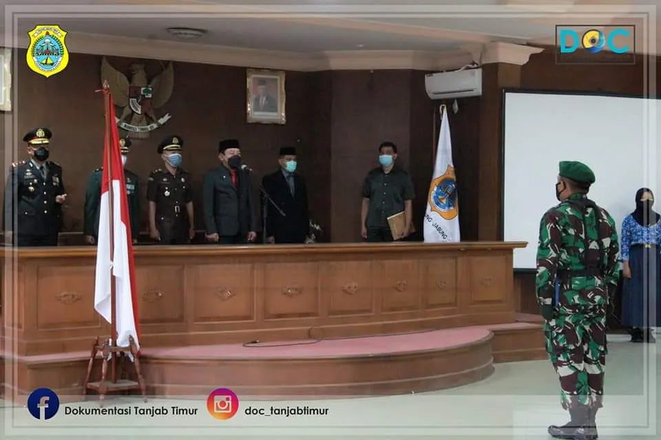 Sekda Pimpin Upacara Peringatan Hari Pahlawan