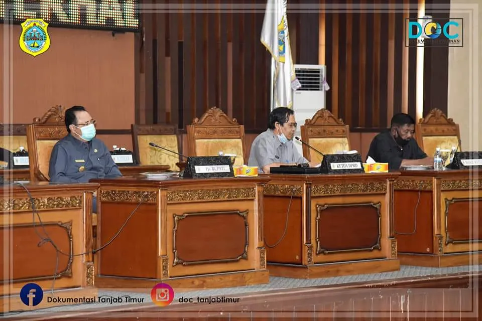 Bupati Hadiri Paripurna Pandangan Fraksi Rancangan KUA-PPAS