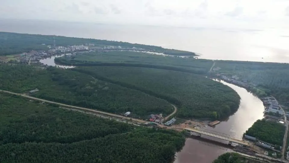 Bupati Resmikan Jembatan Air Hitam   