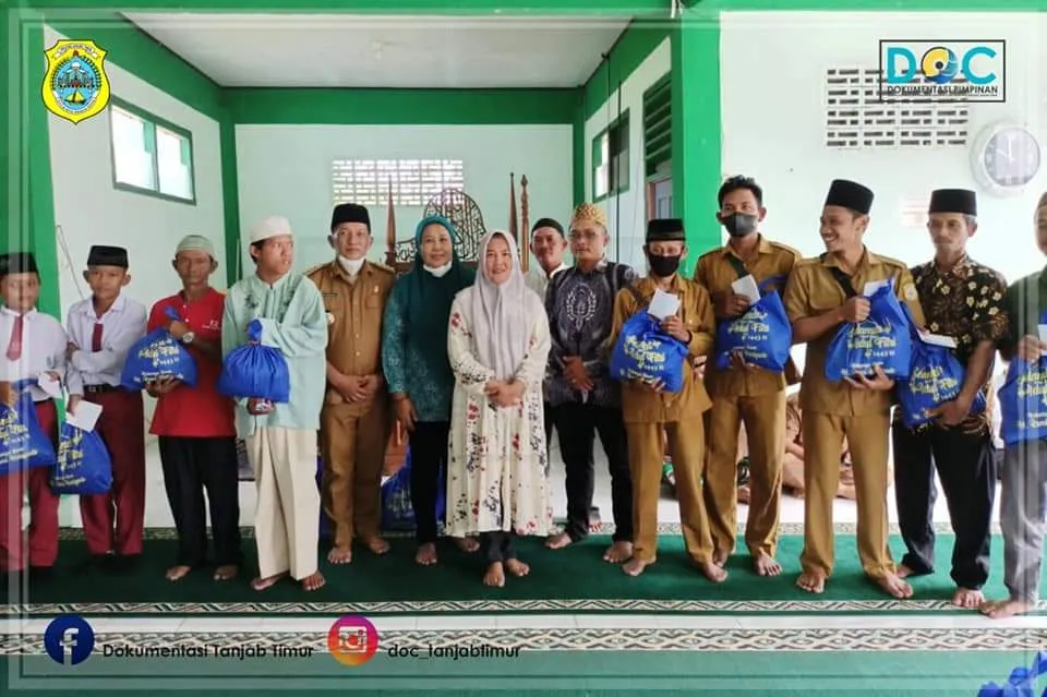 Ketua TP PKK Tanjab Timur Safari Dhuha di Kecamatan Berbak