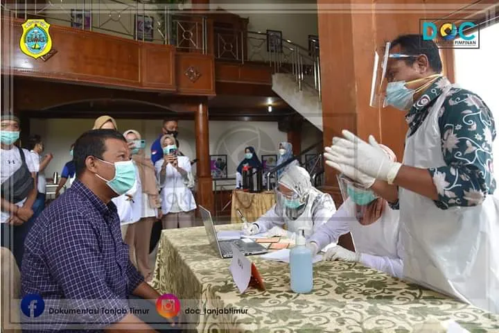 Bupati Disuntik Vaksin Covid-19