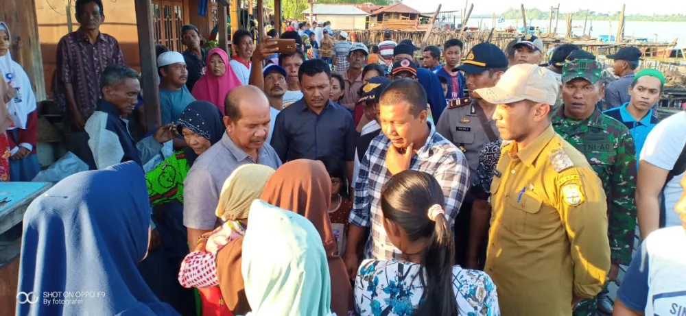 Bupati Kunjungi Korban Kebakaran Nipah Panjang