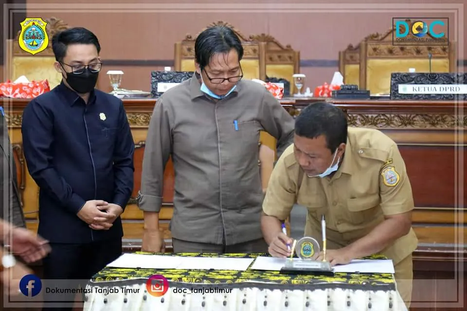 Bupati Hadiri Rapat Paripurna DPRD  