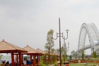 Taman Selaras Pinang Masak,  Satu-satunya wisata Koridor Jembatan di Provinsi Jambi   